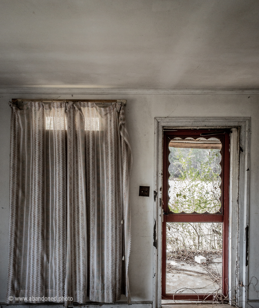 Abandoned Hwy 321 House