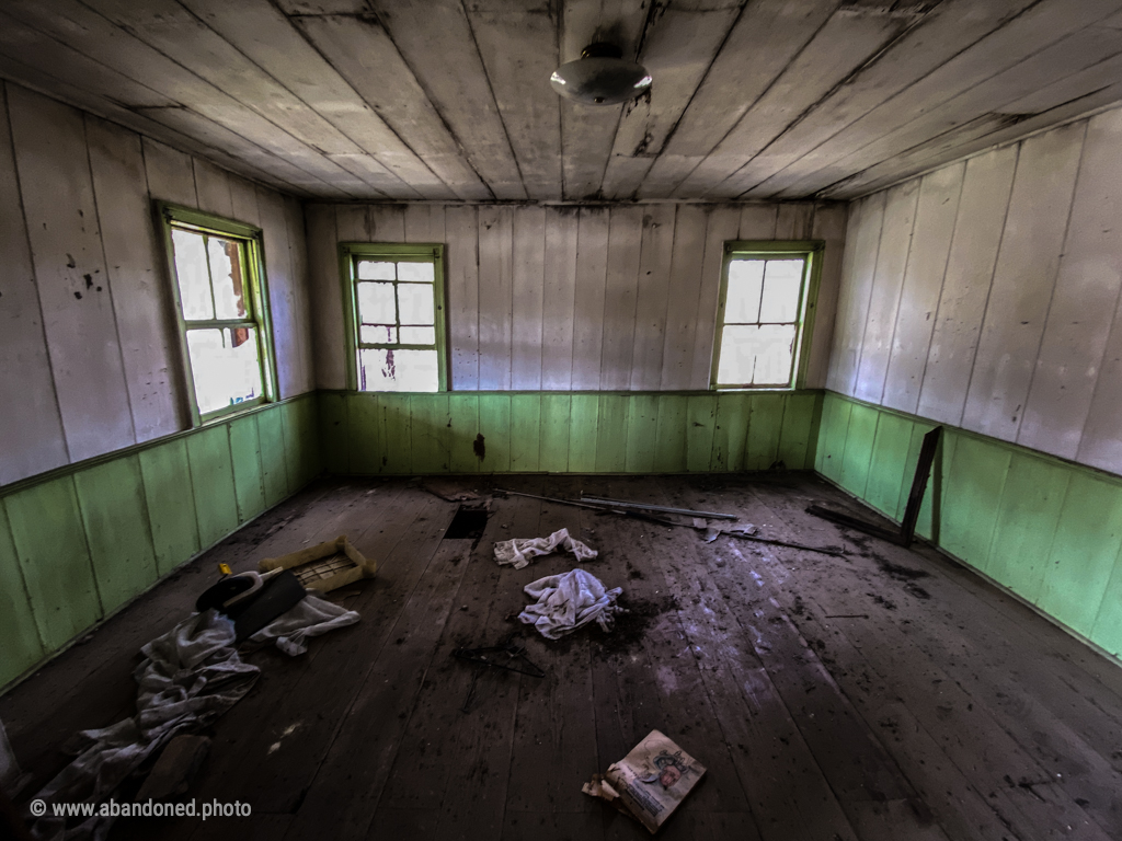 Abandoned Hwy 321 House