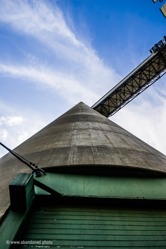 ohio-edison-power-plant-abandoned-photo